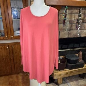 UMGEE SIZE LARGE CORAL  COLORED TUNIC LENGTH TOP DOLMAN SLEEVE